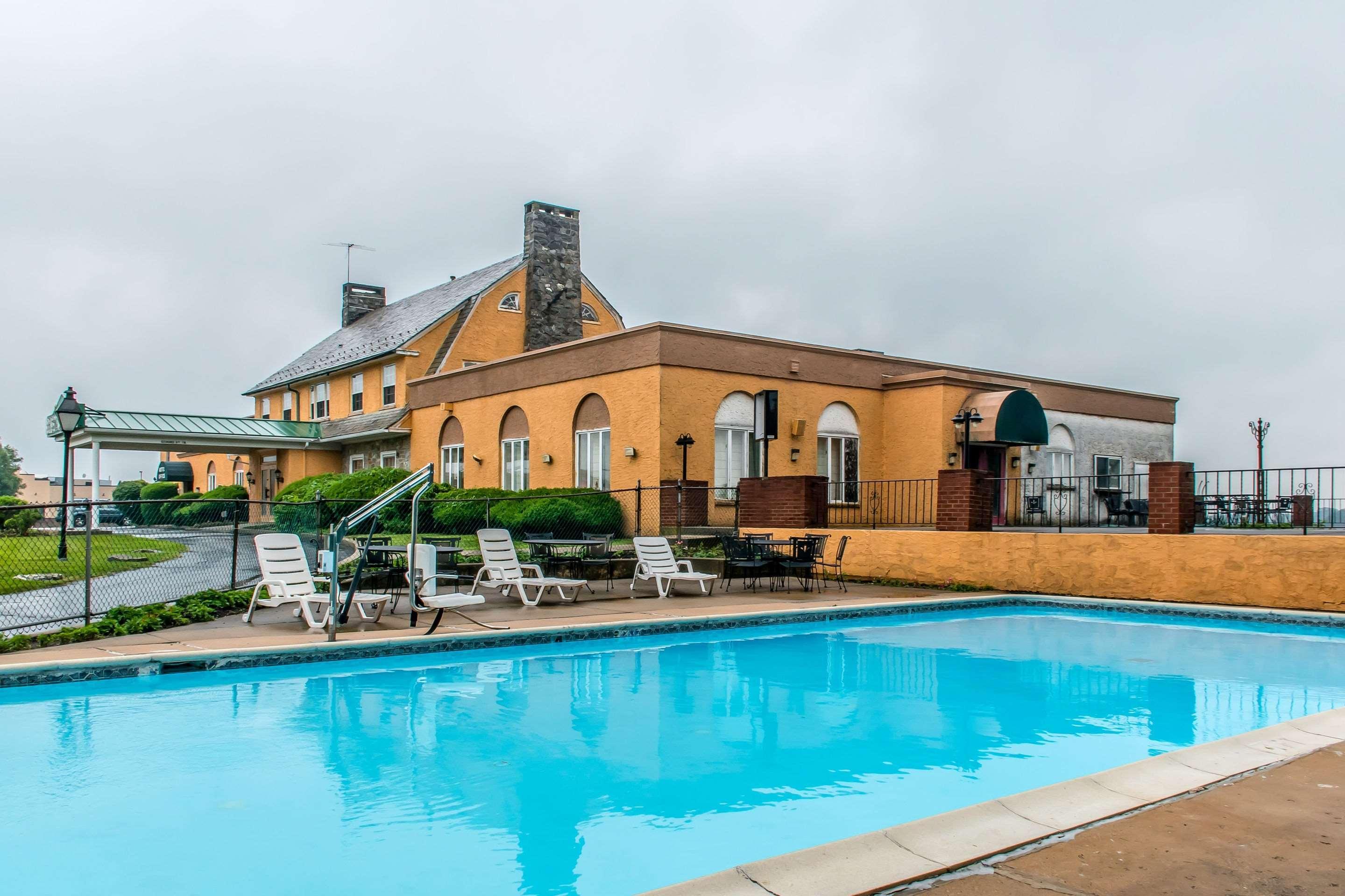 Rodeway Inn Amish Country Smoketown  Zewnętrze zdjęcie