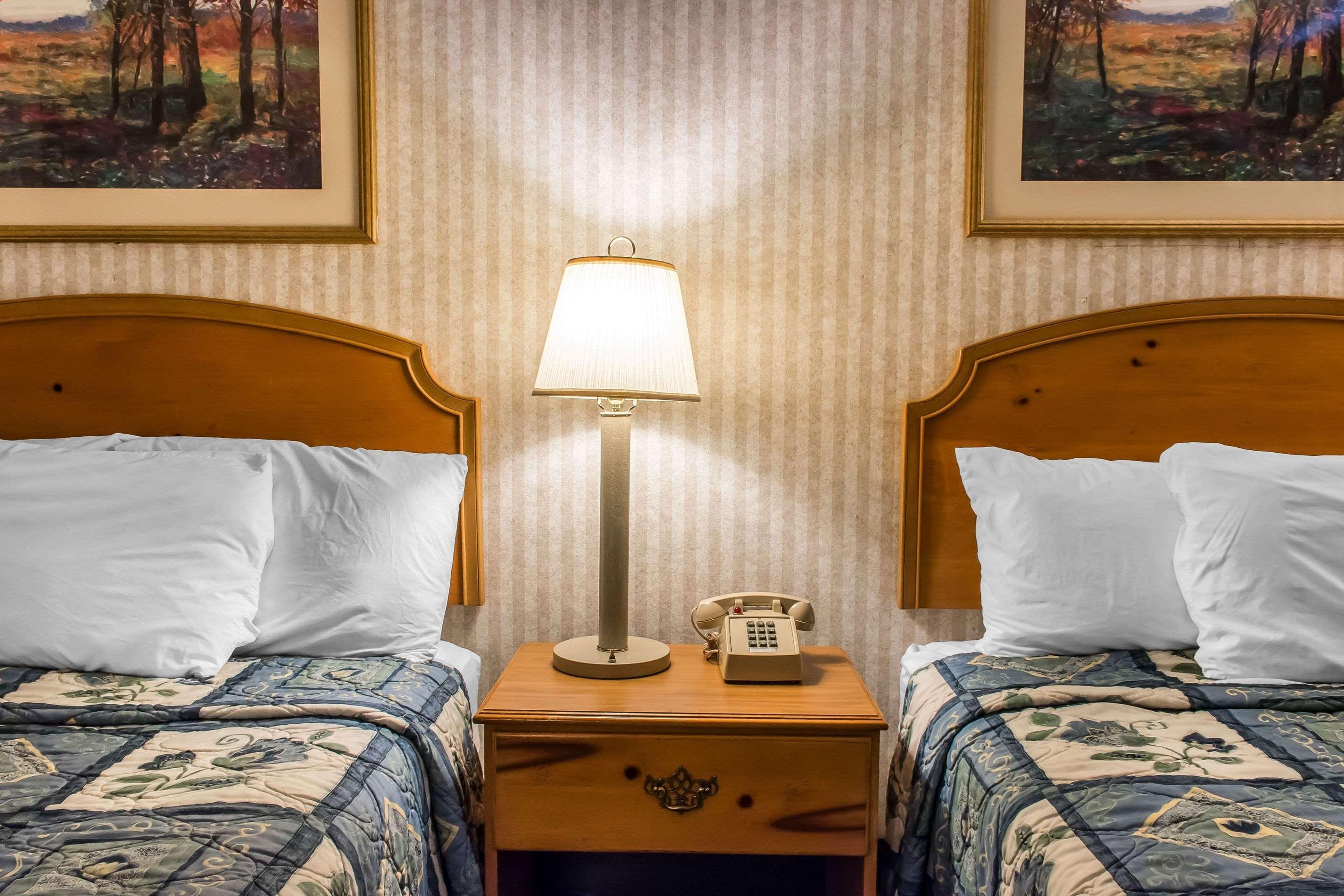 Rodeway Inn Amish Country Smoketown  Zewnętrze zdjęcie
