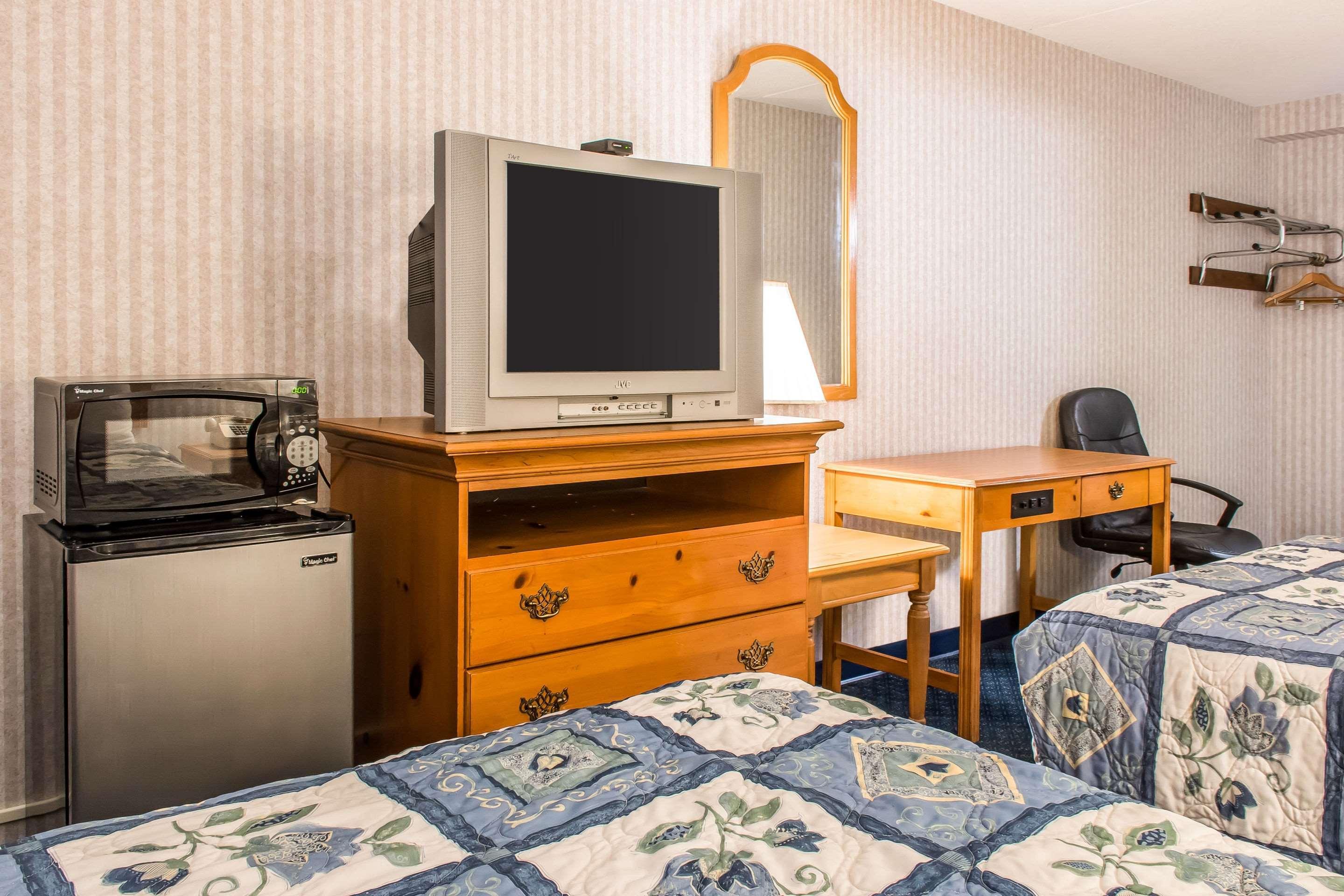 Rodeway Inn Amish Country Smoketown  Zewnętrze zdjęcie